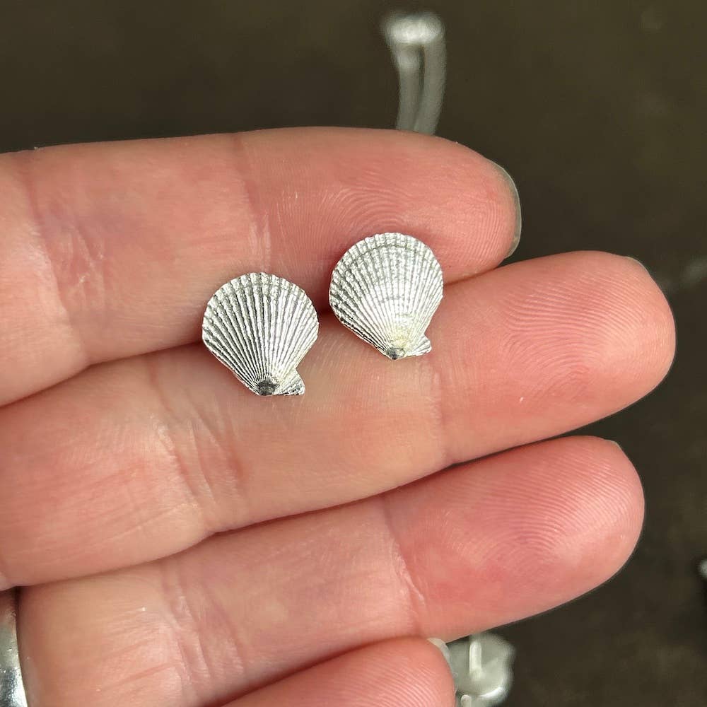 Silver Scallop Shell Earrings - Isle of Colonsay: Large