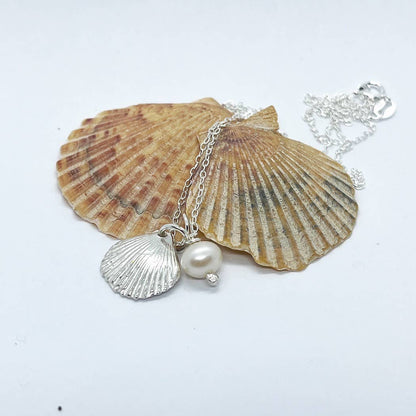 Silver Scallop Shell Necklace