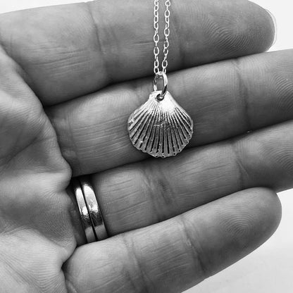 Silver Scallop Shell Necklace